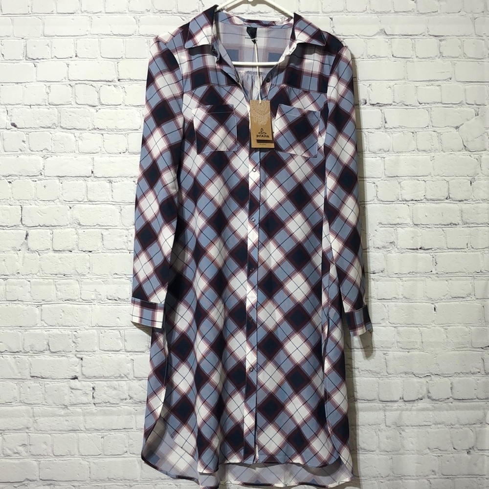 NWT Prana dress blue white and red lines